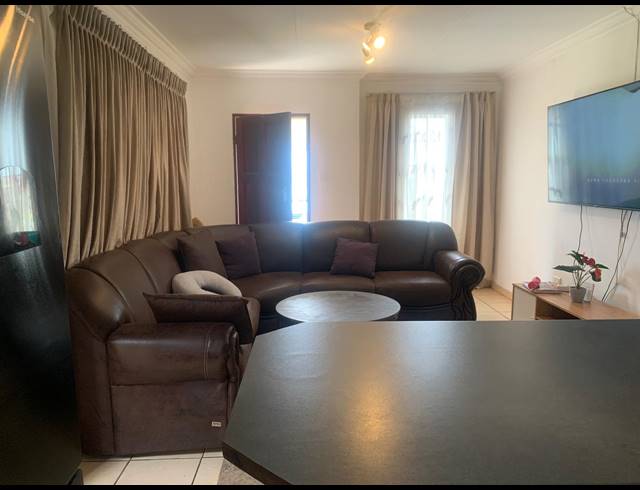 2 BEDROOM FREEHOLD FOR SALE IN VISAGIE PARK